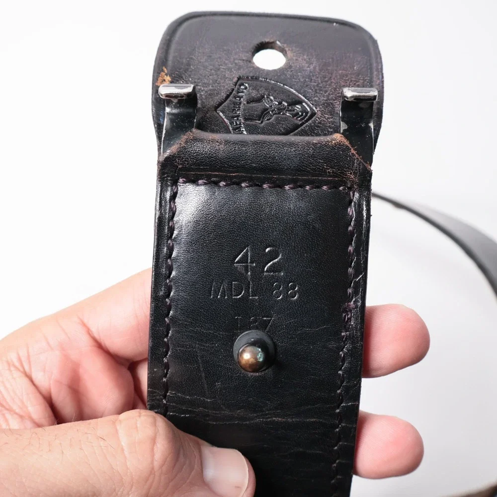 Safariland 42‎ MDL 88 Black Leather Police Duty Belt Double Prong Buckle Vintage